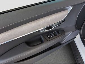 Volvo  CC+B5+D+AWD+GT+PilotAss+R-Kam+Lenkradhzg+BLIS