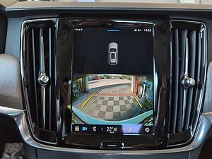 Volvo  CC+B5+D+AWD+GT+PilotAss+R-Kam+Lenkradhzg+BLIS