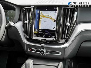 Volvo  +B4+AWD+GT+R-Kam+MomentumPro+Frontscheibenh+