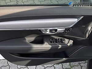 Volvo  CC+B4+AWD+Plus+E-Sitze+20'+SH v/h+360°Kam+LED