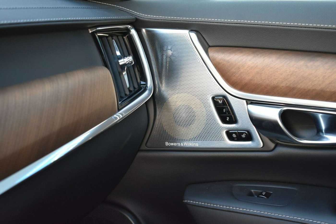 Volvo  **Mietkauf**S90 T8 AWD Ins*408PS*LUFT*360*PANO*