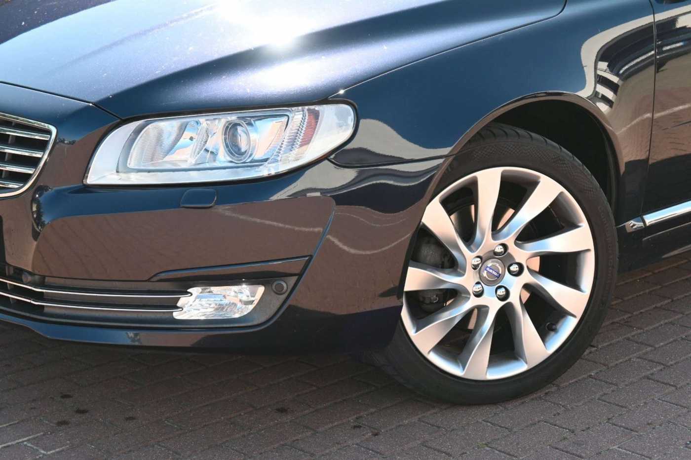 Volvo  **Mietkauf**S80 D4 Mom*AT*ACC*NAV*SITHZ*PANO*XEN