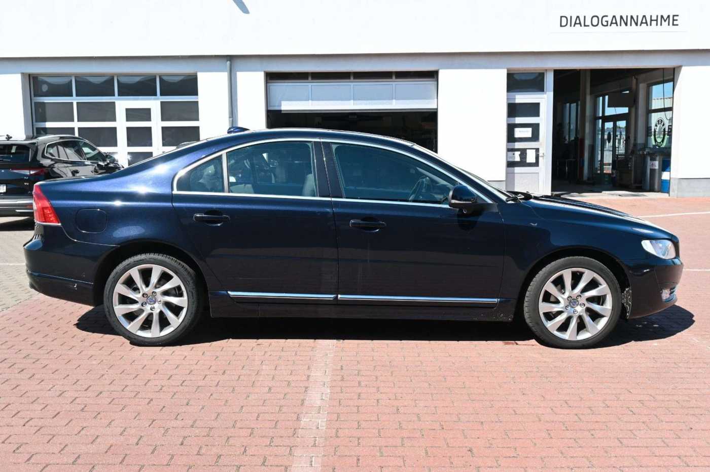 Volvo  **Mietkauf**S80 D4 Mom*AT*ACC*NAV*SITHZ*PANO*XEN