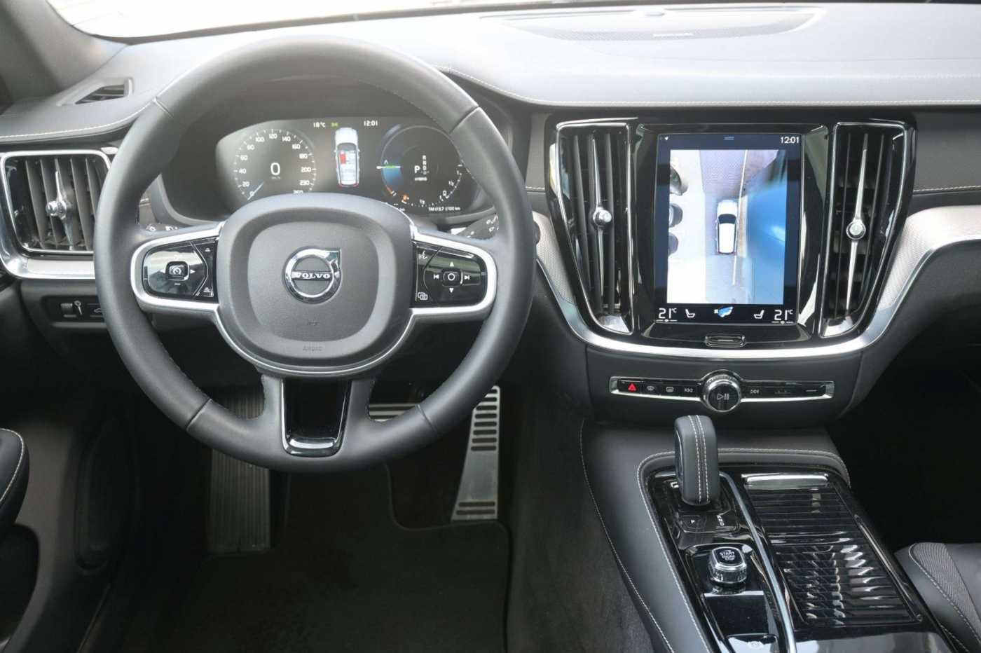 Volvo  Recharge T8 AWD R-Design*PANO*360°*H&K