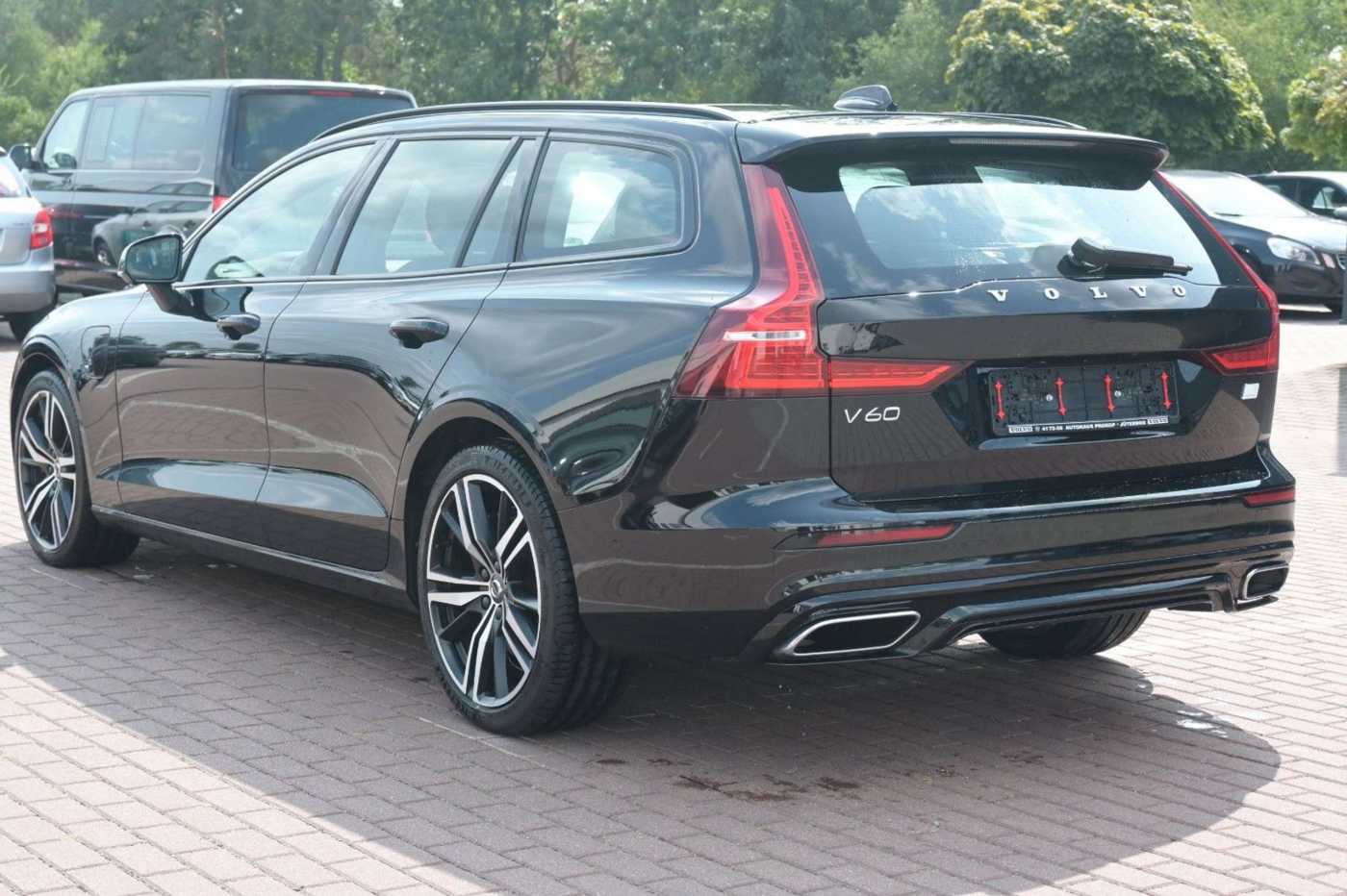 Volvo  Recharge T8 AWD R-Design*PANO*360°*H&K