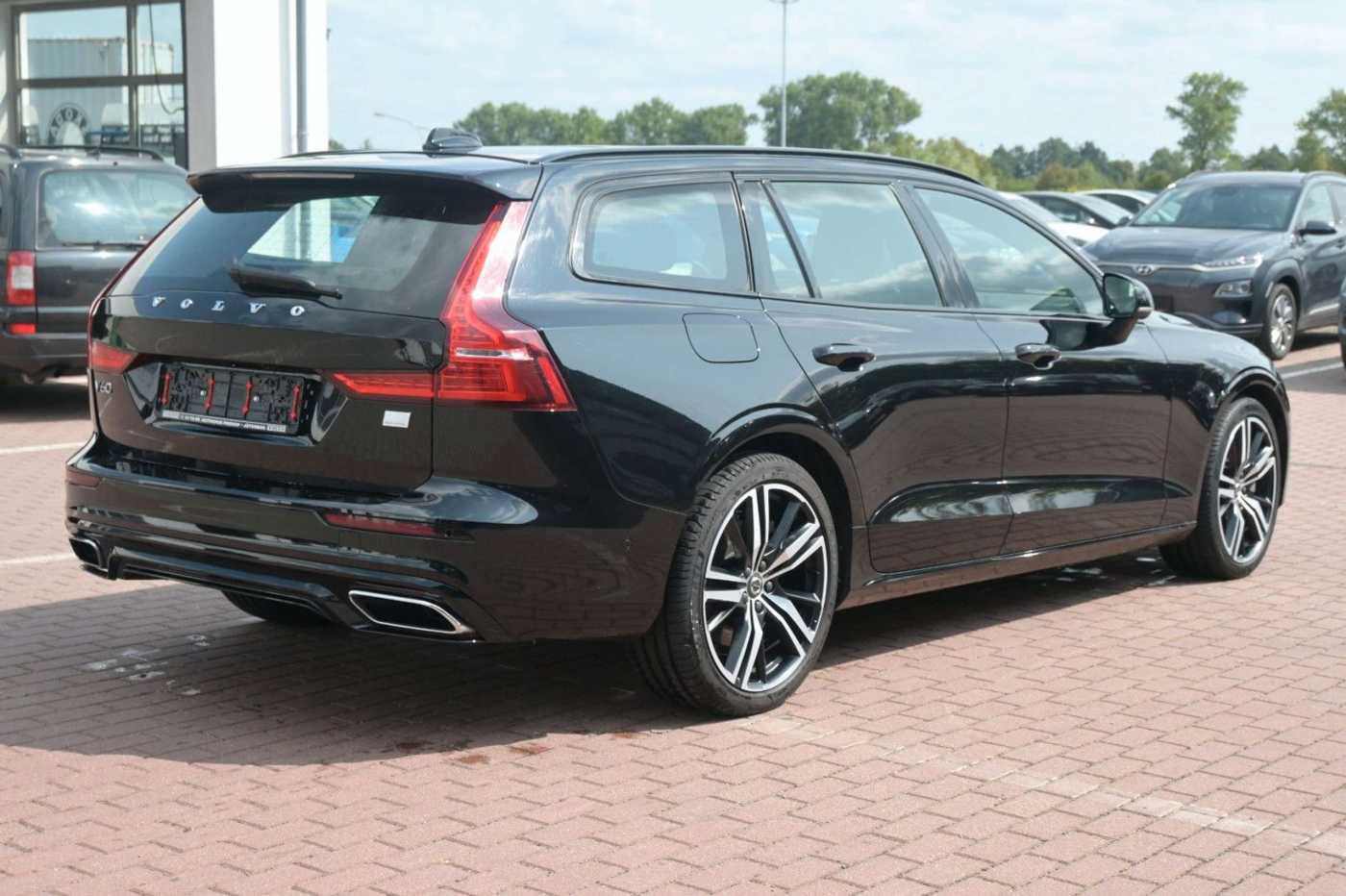 Volvo  Recharge T8 AWD R-Design*PANO*360°*H&K