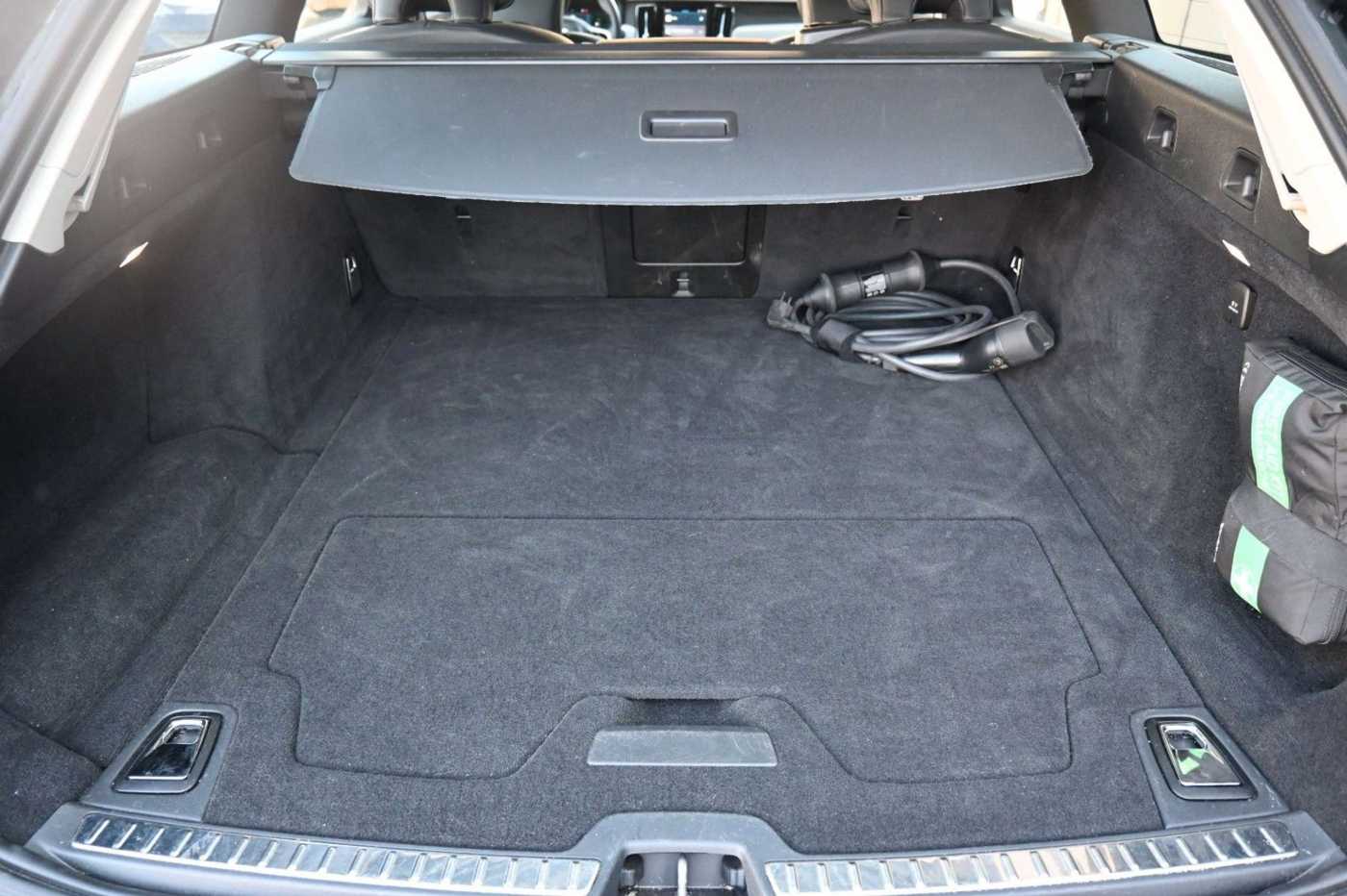 Volvo  T6 PHEV AWD  Core Bright*AHK*Voll LED*Alarm*