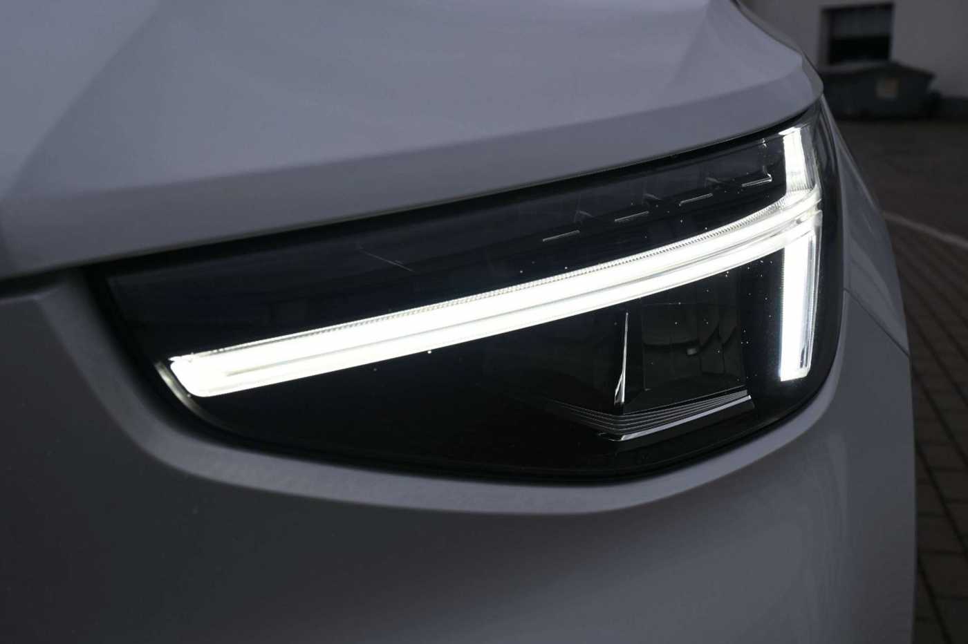 Volvo  B3 DKG Plus Dark*FSHZG*H&K*BLIS*ACC