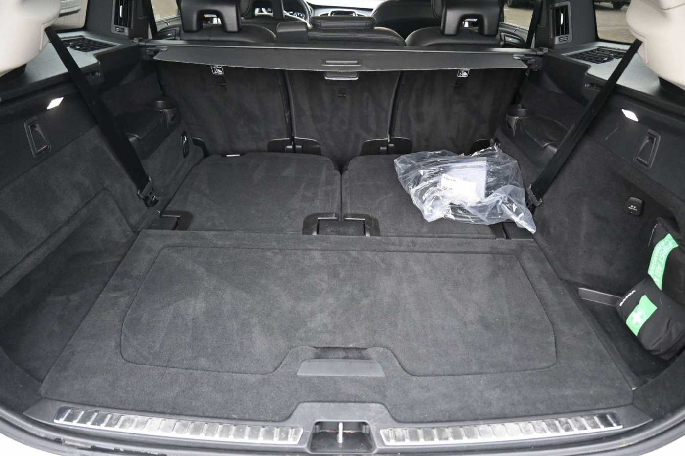 Volvo  T8 AWD Inscrip. Expres. PHEV*AHK*PANO*LUFT*