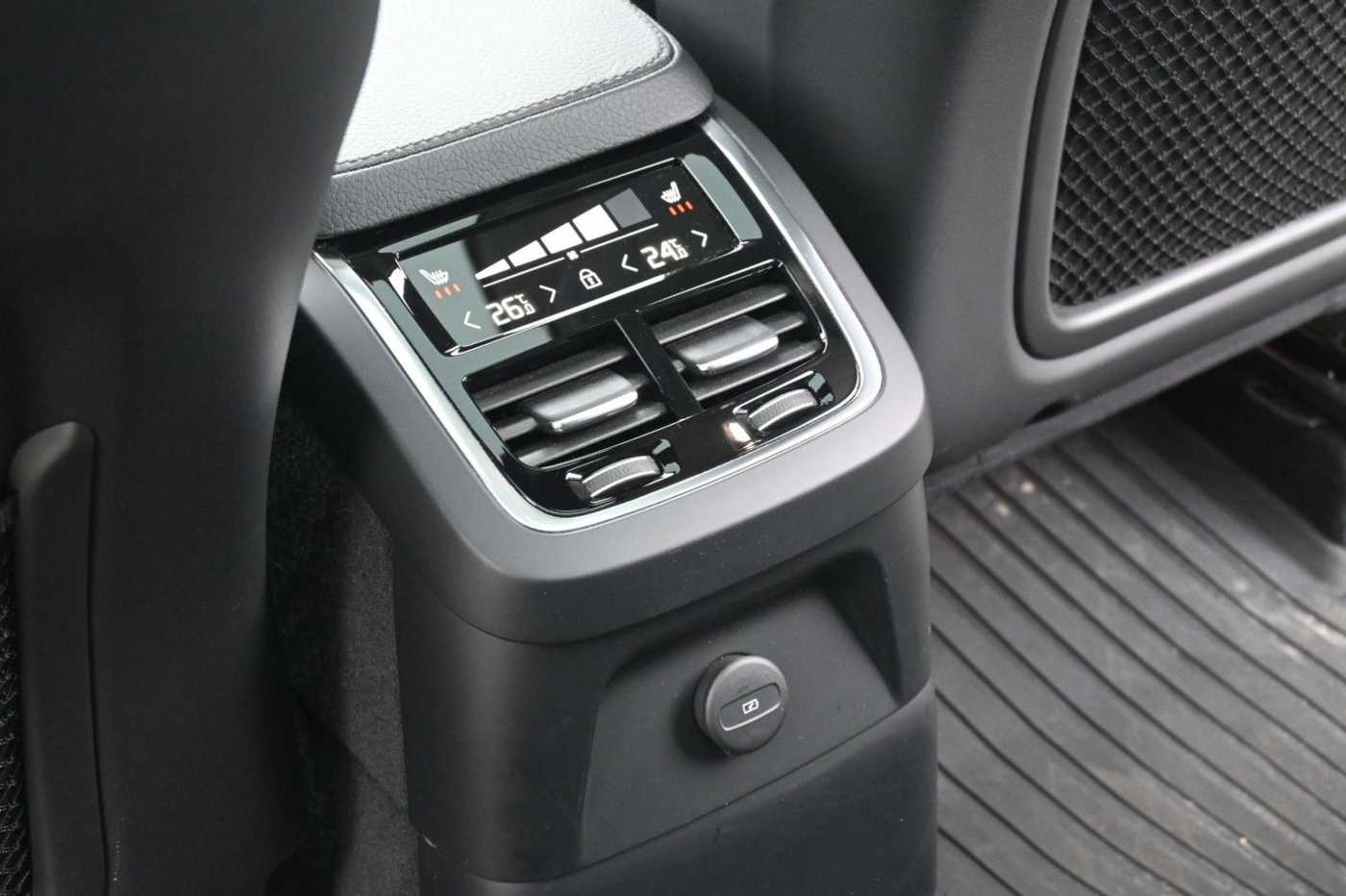 Volvo  T8 AWD Inscrip. Expres. PHEV*AHK*PANO*LUFT*