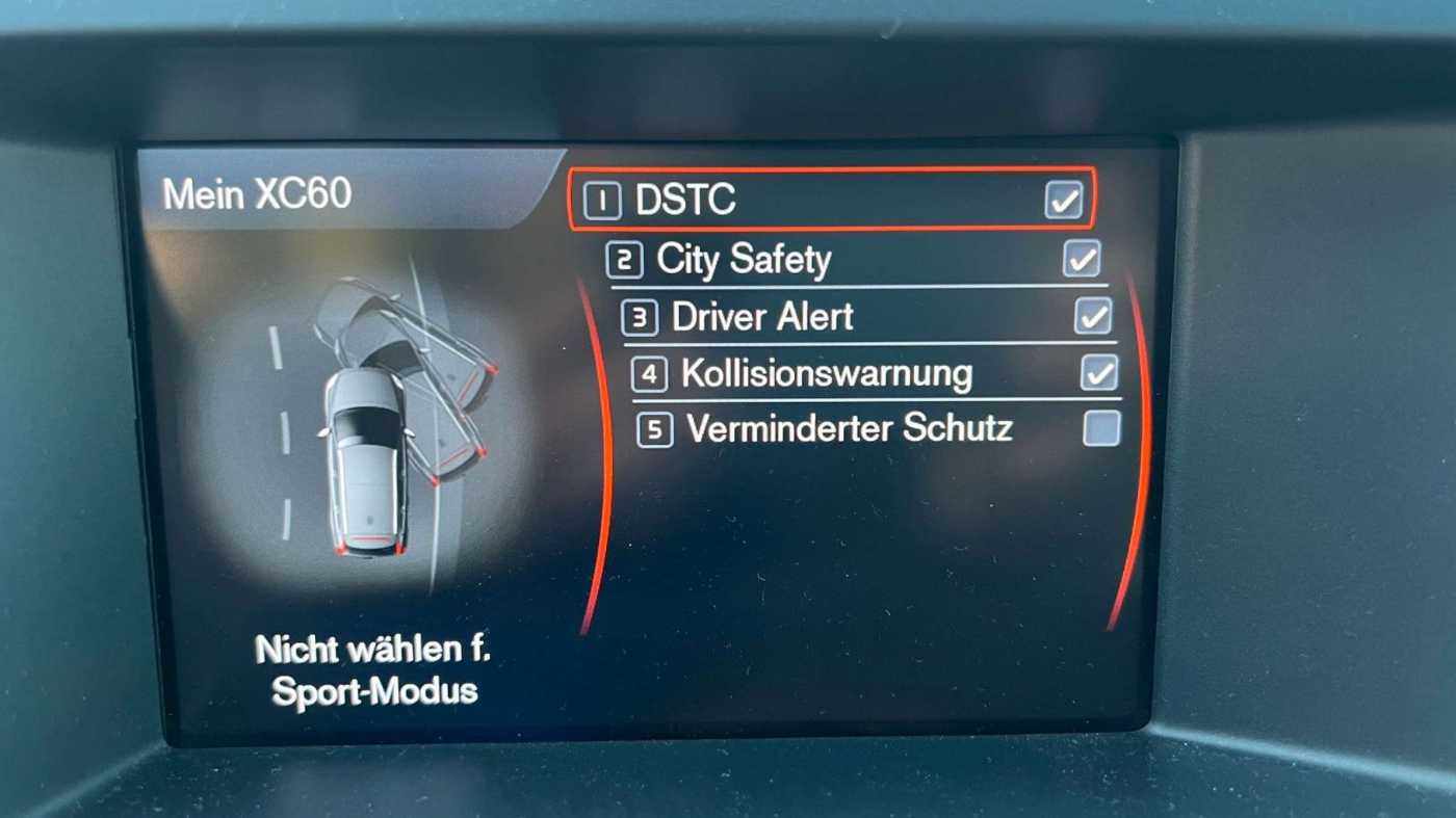 Volvo  Summum D5 AWD*Bi-Xenon*BLIS*DriverAlert*Fou