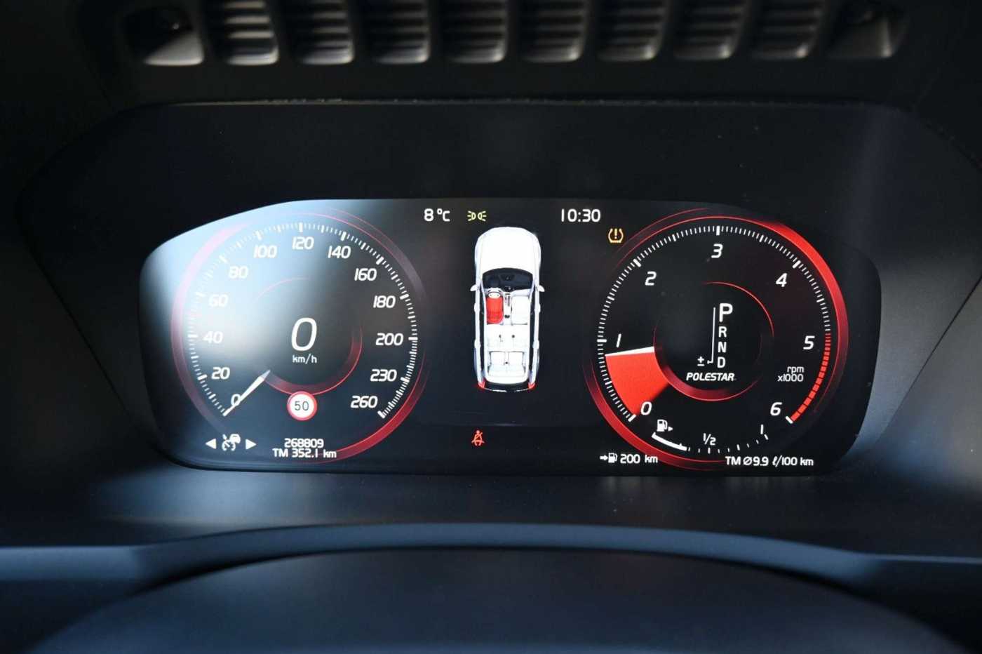 Volvo  D5 AWD R-Design*LUFT*7-Si*PANO*B&W*STHZ*HUD