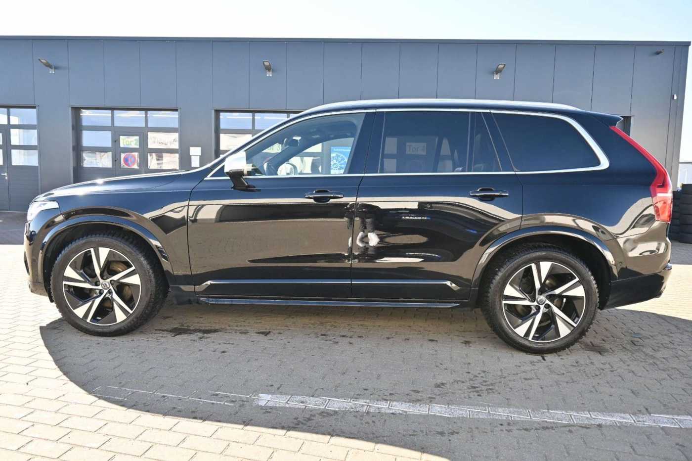 Volvo  D5 AWD R-Design*LUFT*7-Si*PANO*B&W*STHZ*HUD
