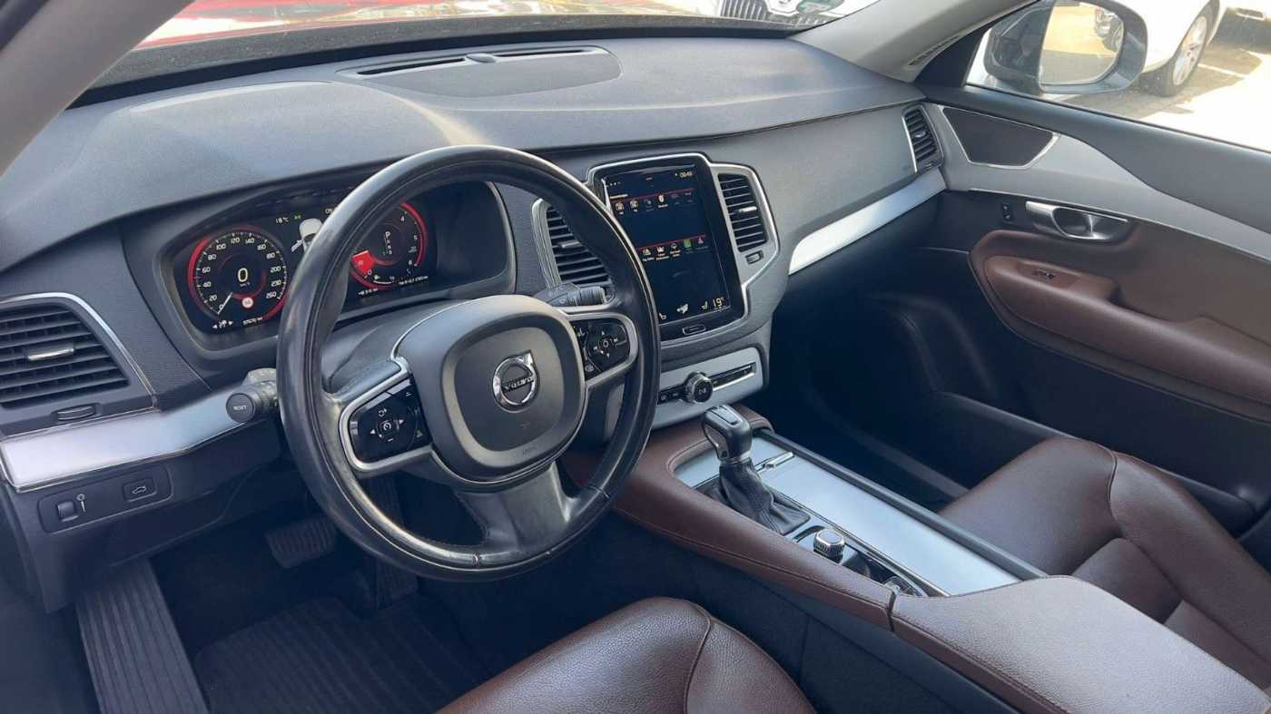Volvo  Mietkauf*XC90*D5* AWD*PDC*ACC*NAV*SIHZG*LED*7Si