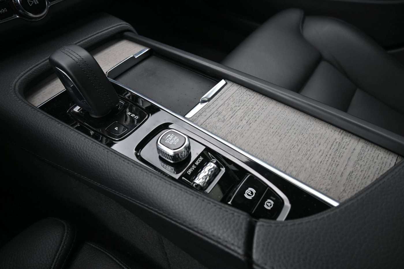 Volvo  V90CC B5 D AWD Pro*HuD*STDHZG*PANO*360°*ACC