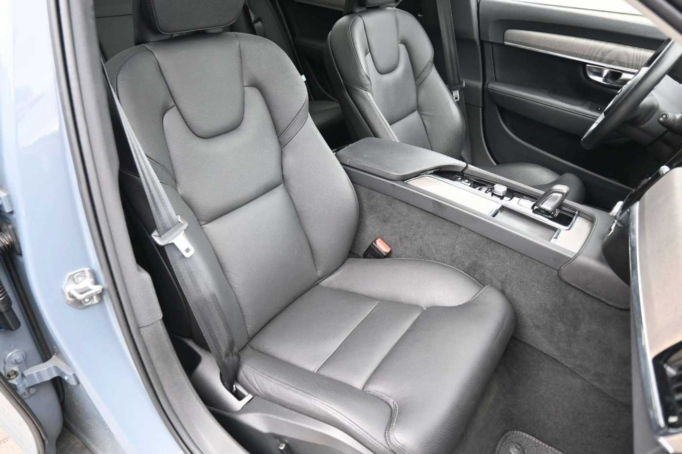 Volvo  V90CC B5 D AWD Pro*HuD*STDHZG*PANO*360°*ACC*AHK