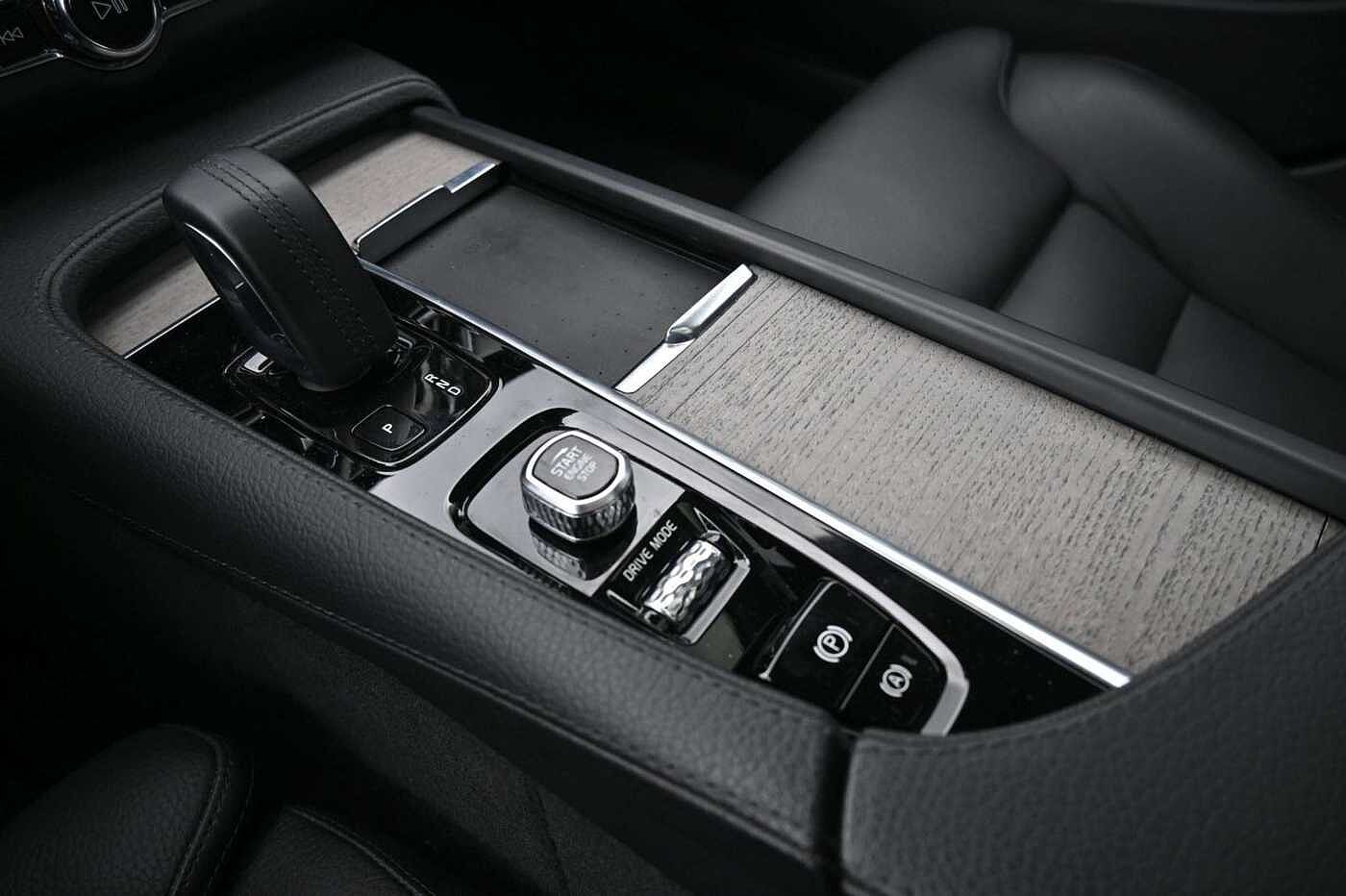 Volvo  V90CC B5 D AWD Pro*HuD*STDHZG*PANO*360°*ACC*AHK