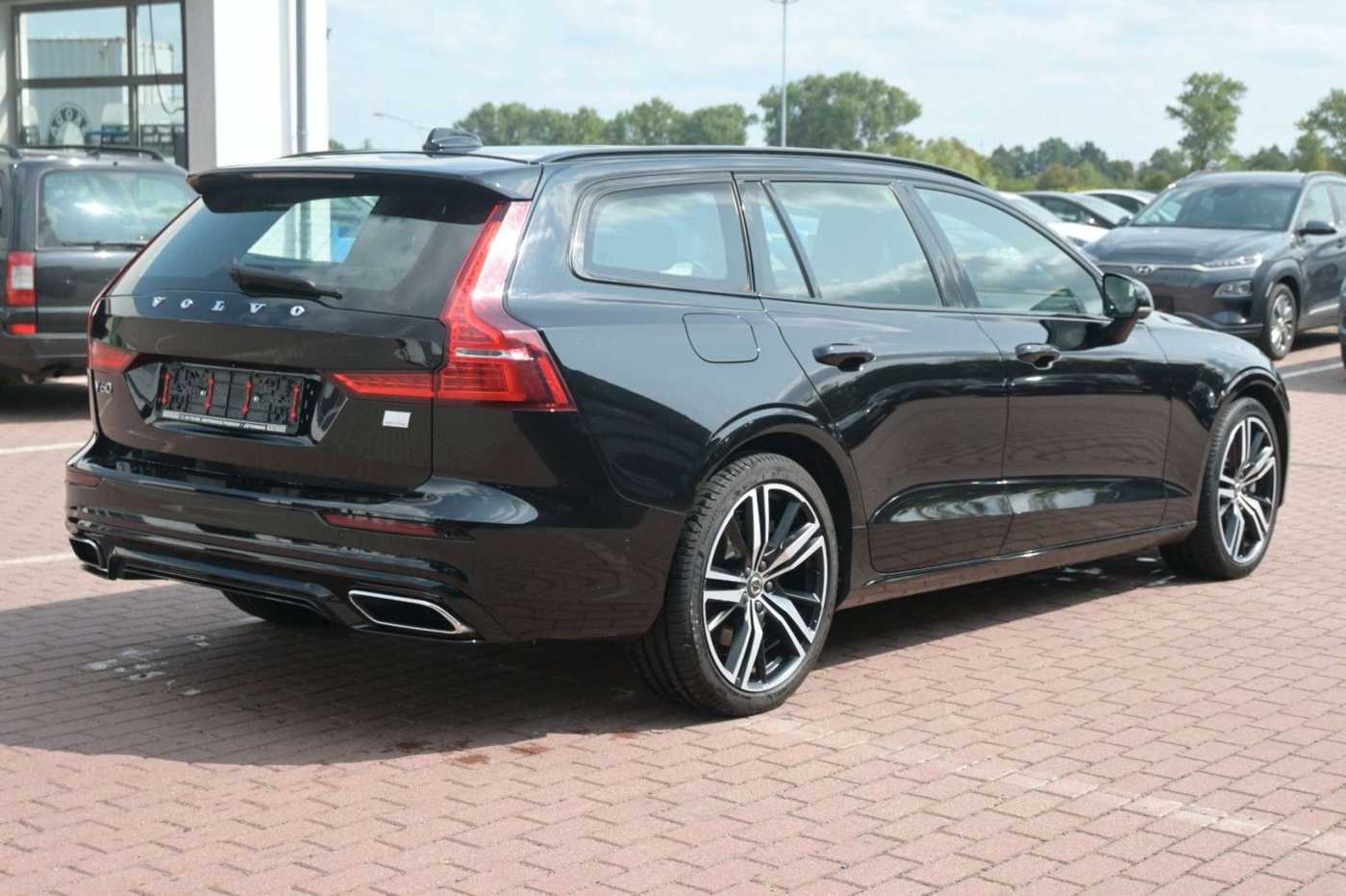 Volvo  Recharge T8 AWD R-Design*PANO*360°*H&K*AHK