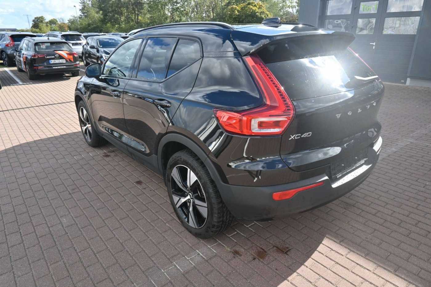 Volvo  T5 PHEV R Design*360°*AHK*H&K*Pilot Assist*