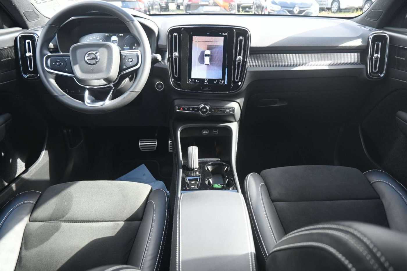 Volvo  T5 PHEV R Design*360°*AHK*H&K*Pilot Assist*