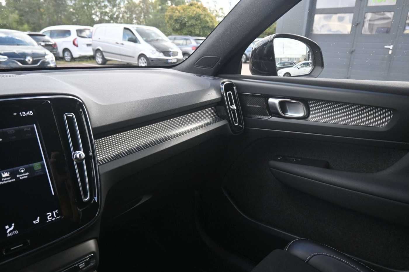 Volvo  T5 PHEV R Design*360°*AHK*H&K*Pilot Assist*