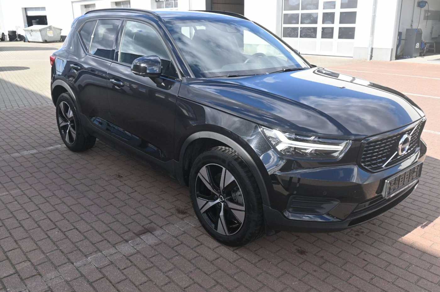 Volvo  T5 PHEV R Design*360°*AHK*H&K*Pilot Assist*