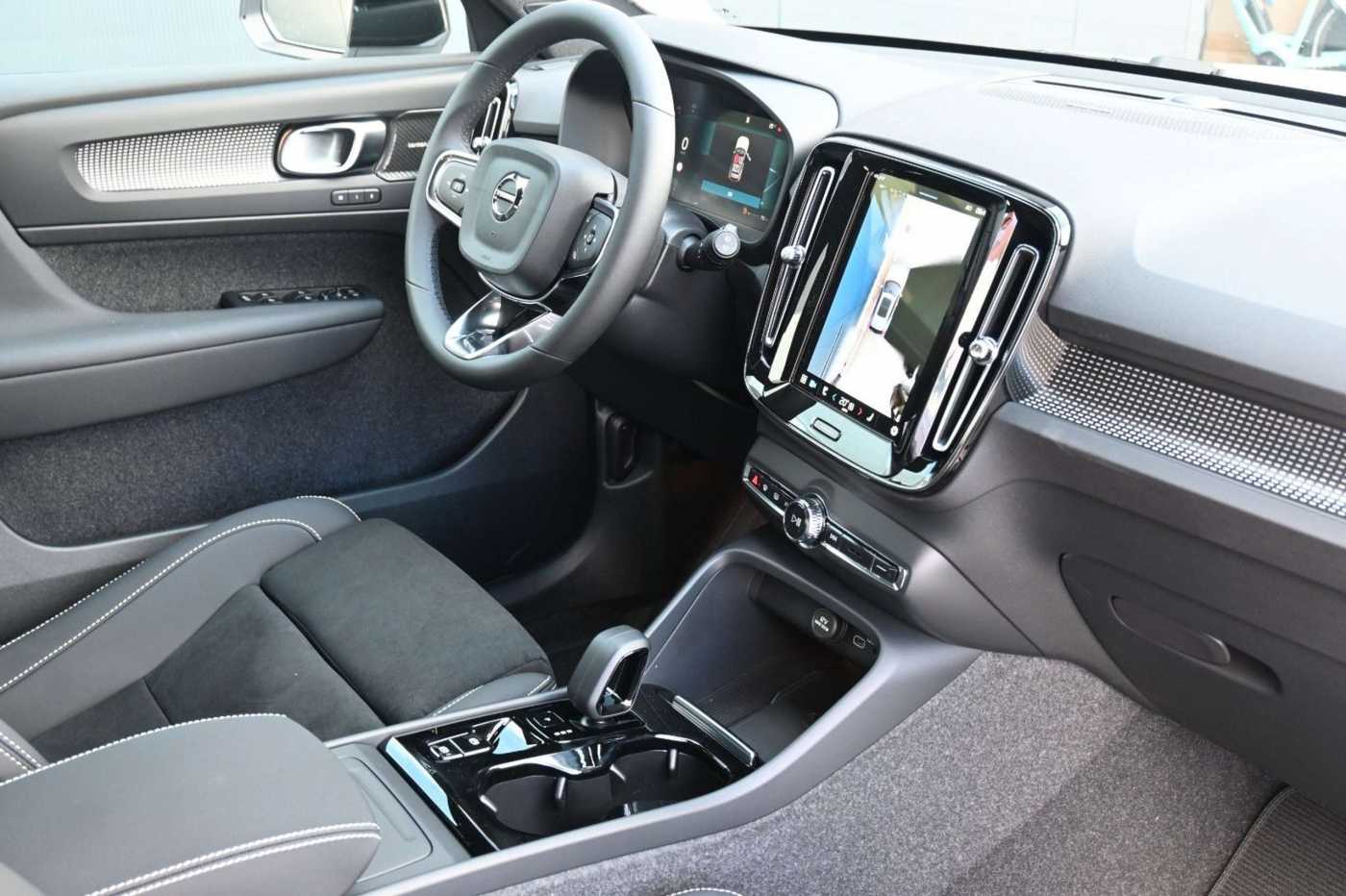 Volvo  B4 DKG Plus Dark*FSHZG*360°*ACC*Allwetter