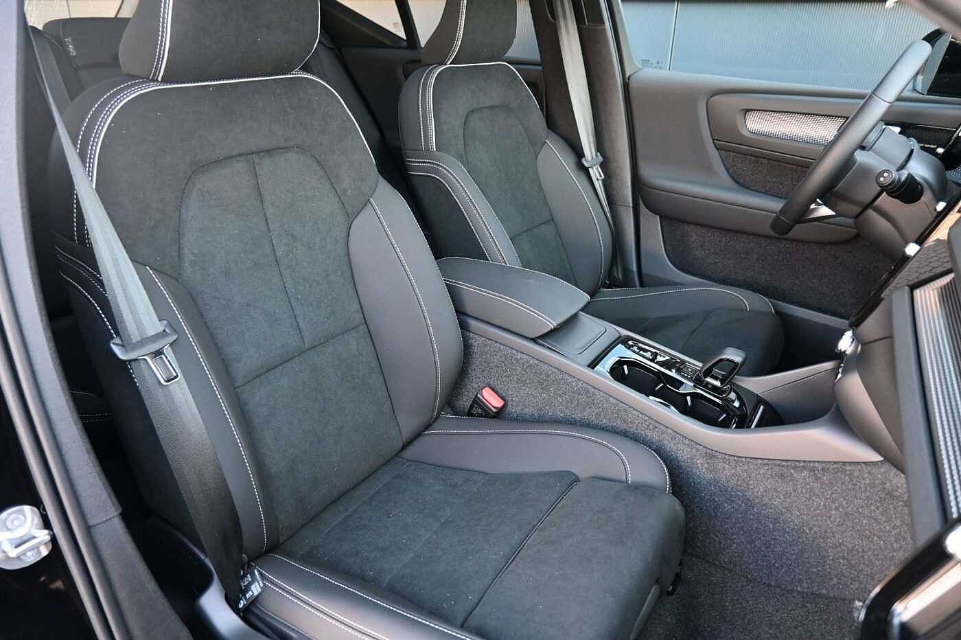 Volvo  B4 DKG Plus Black Edition*FSHZG*360°*ACC