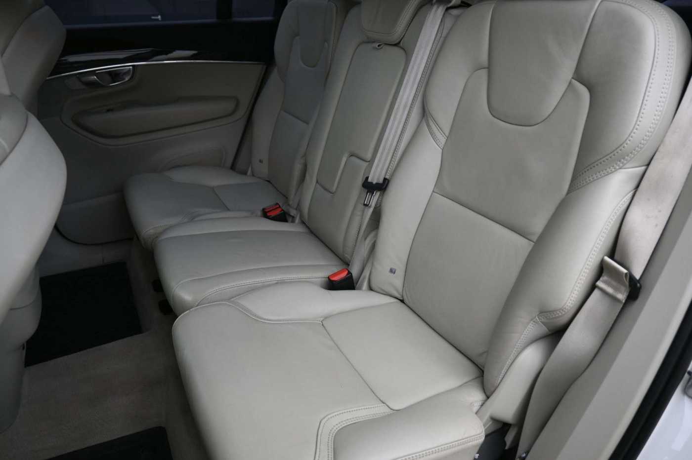 Volvo  Mietkauf *XC90 Incription*AWD*KAM*Navi