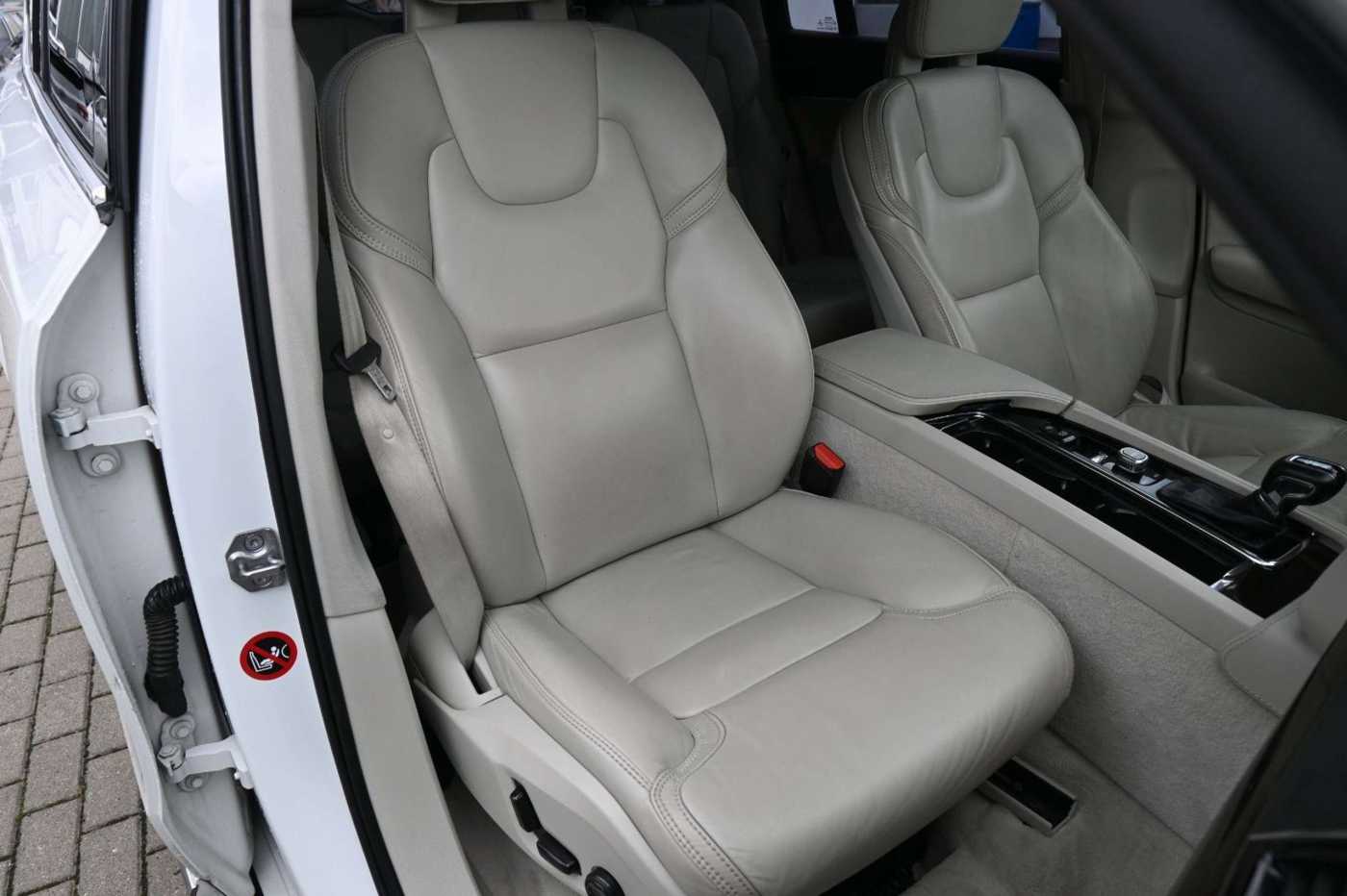 Volvo  Mietkauf *XC90 Incription*AWD*KAM*Navi