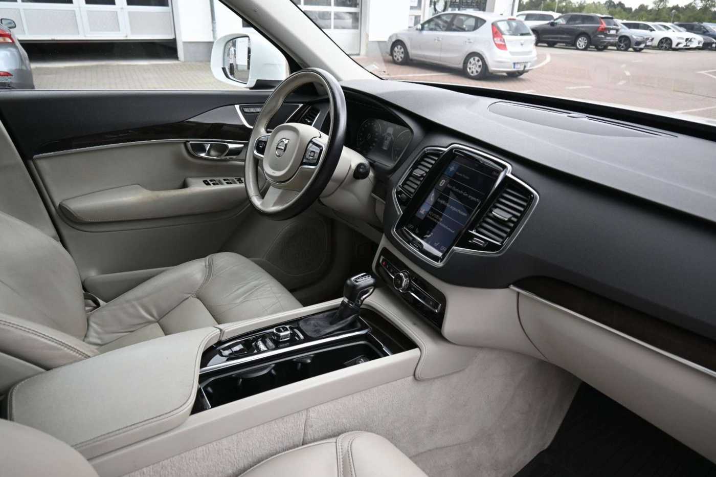 Volvo  Mietkauf *XC90 Incription*AWD*KAM*Navi