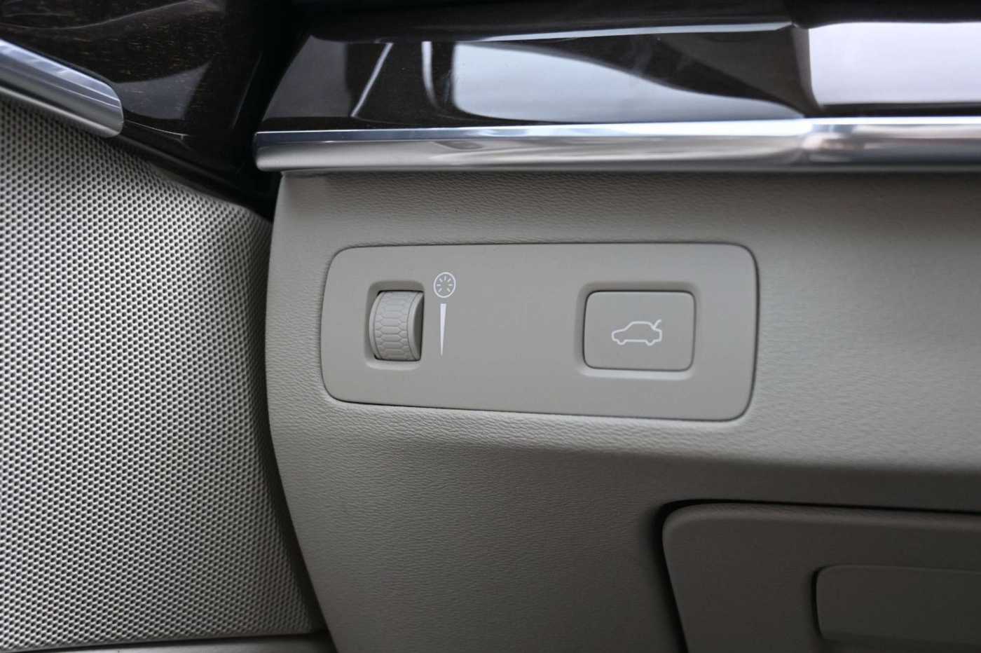 Volvo  Mietkauf *XC90 Incription*AWD*KAM*Navi