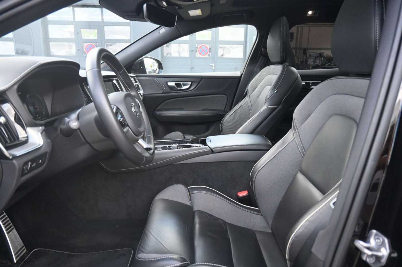 Volvo  T6 AWD Recharge RDesign*LED*PANO*HUD*360*H&K