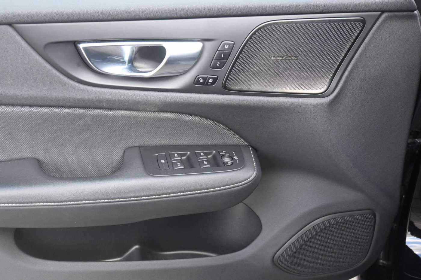 Volvo  T6 AWD Recharge RDesign*LED*PANO*HUD*360*H&K