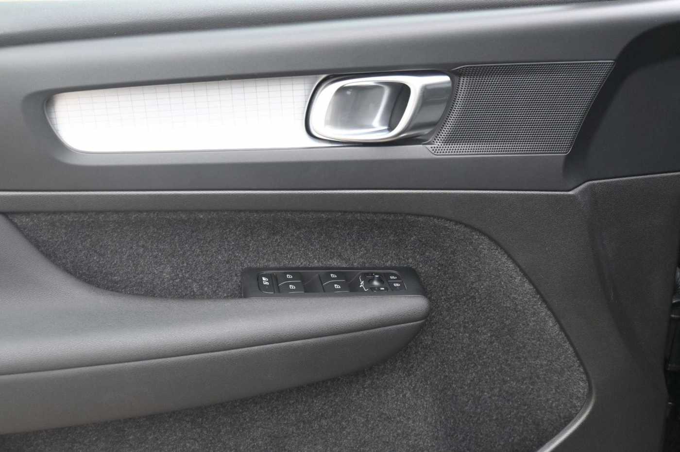 Volvo  T4 Core Recharge PlugIn Hybrid*LED*NAVI*CAM