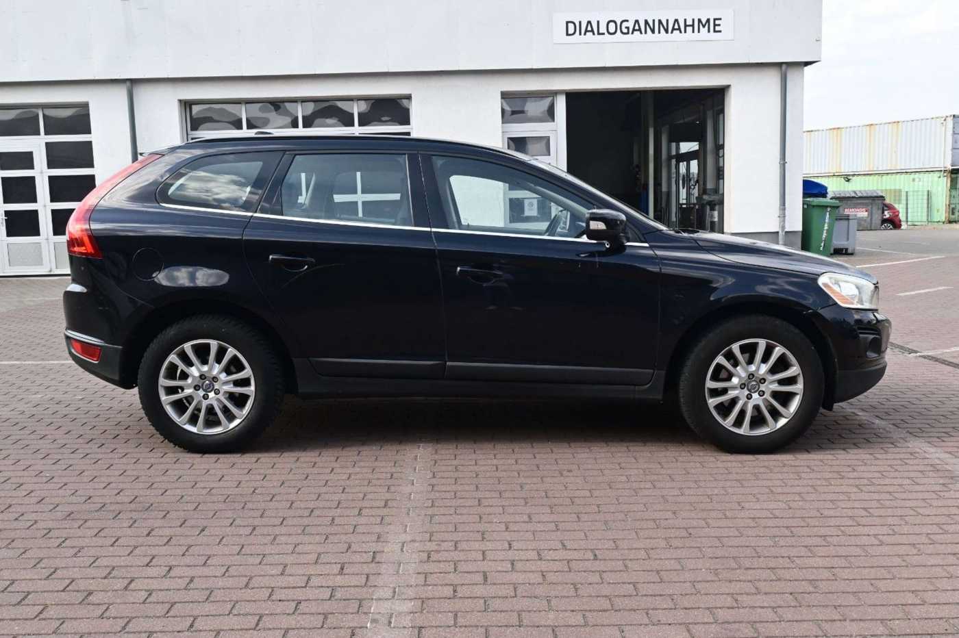 Volvo  D5 AWD AUT*Summum*PANO*BLIS*DYNAUDIO*AHK