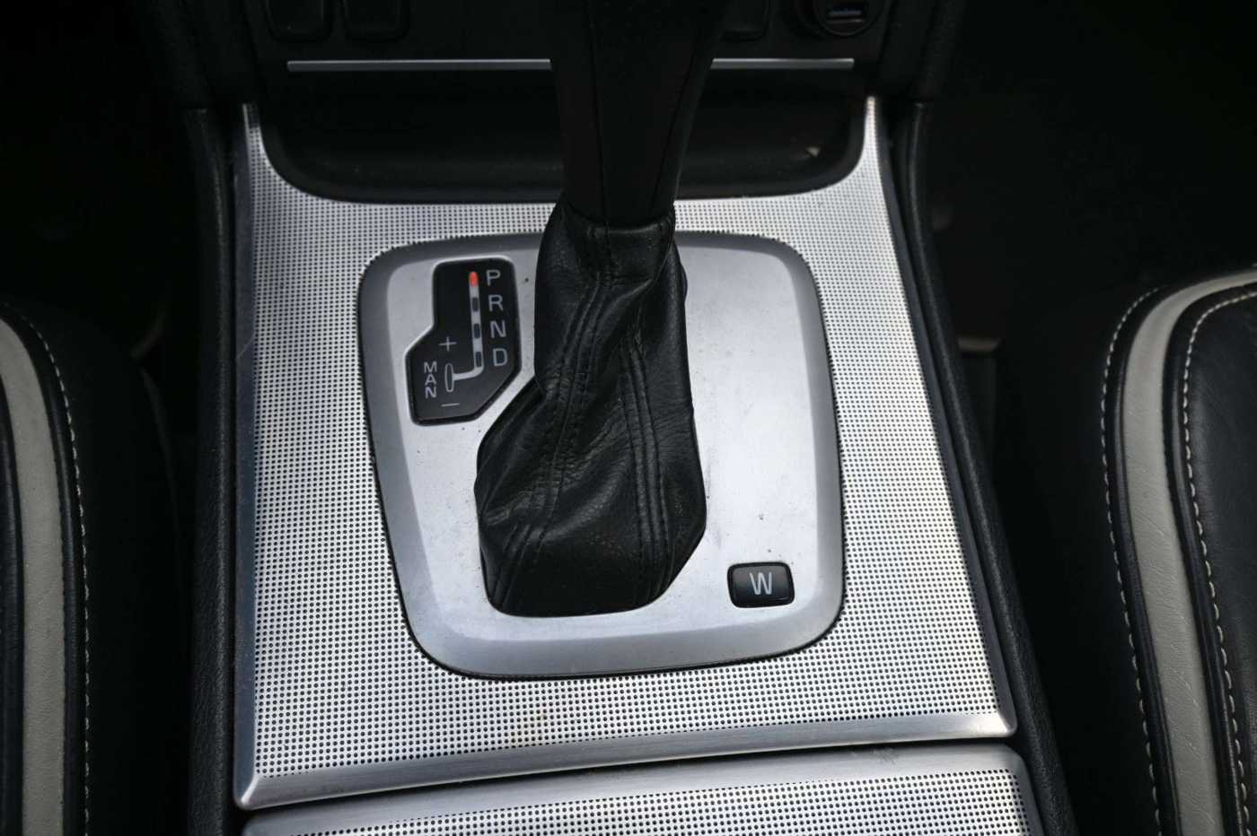 Volvo  D5 Autom. AWD R-Design*AHK*7-Sitz