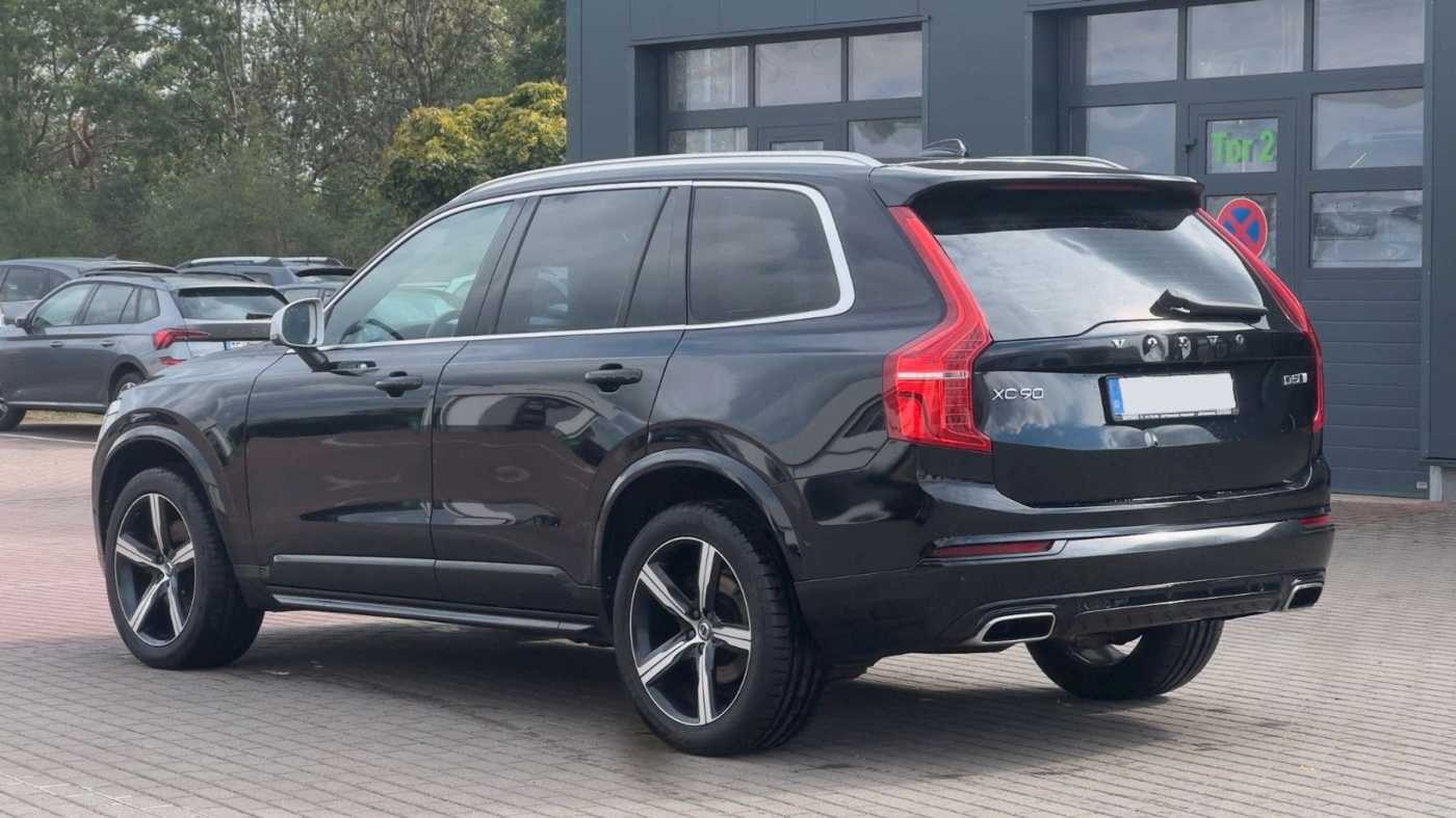 Volvo  D5 R-Design*LED*LUFT*CAM*7Si*