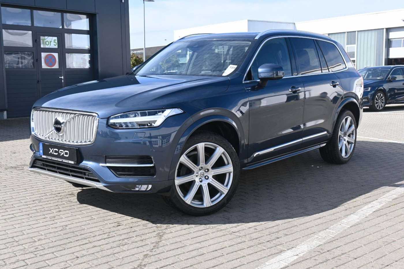 Volvo  D5 AWD Autom. Inscription*LUFT*PANO*AHK