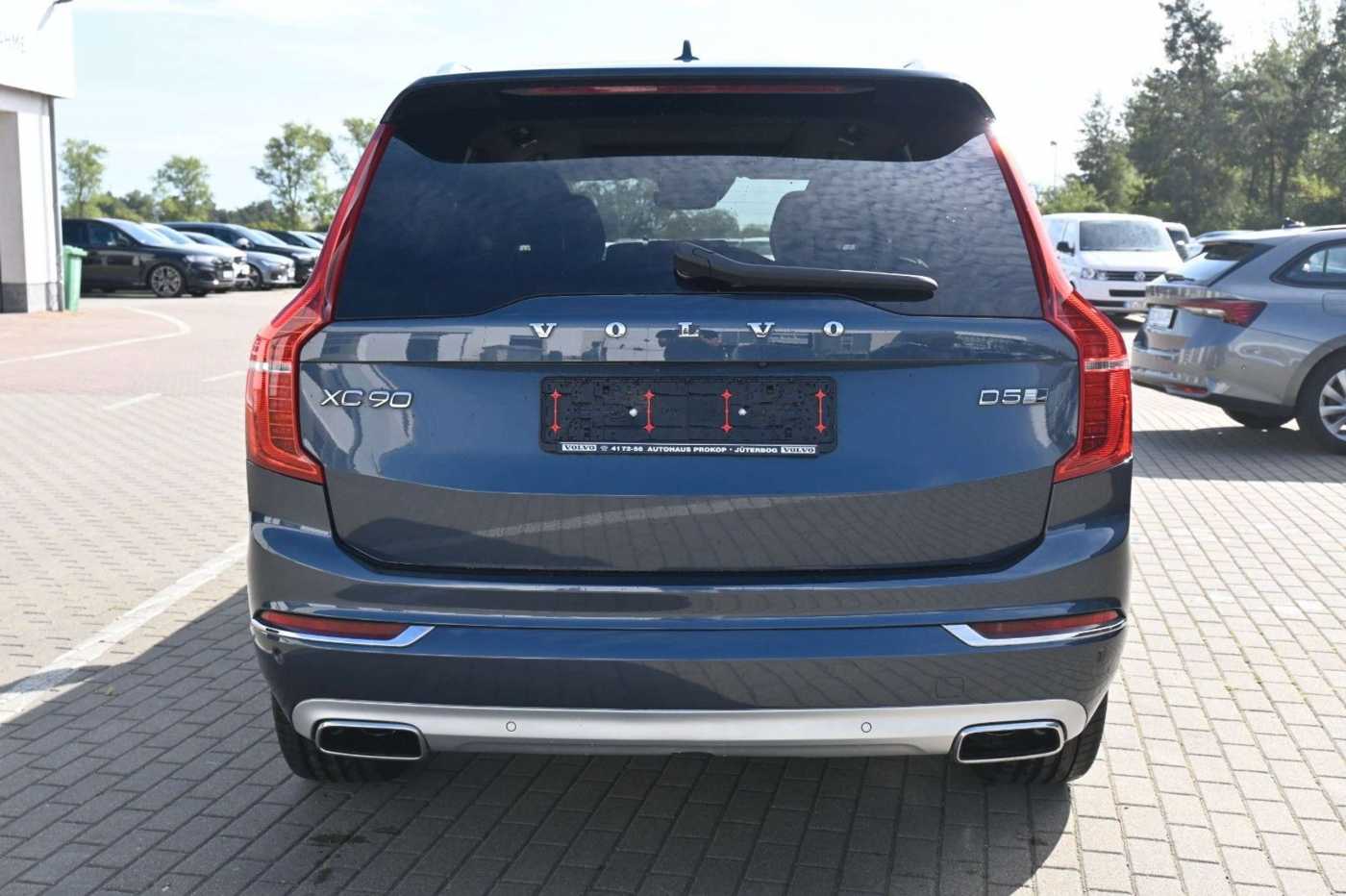 Volvo  D5 AWD Autom. Inscription*LUFT*PANO*AHK
