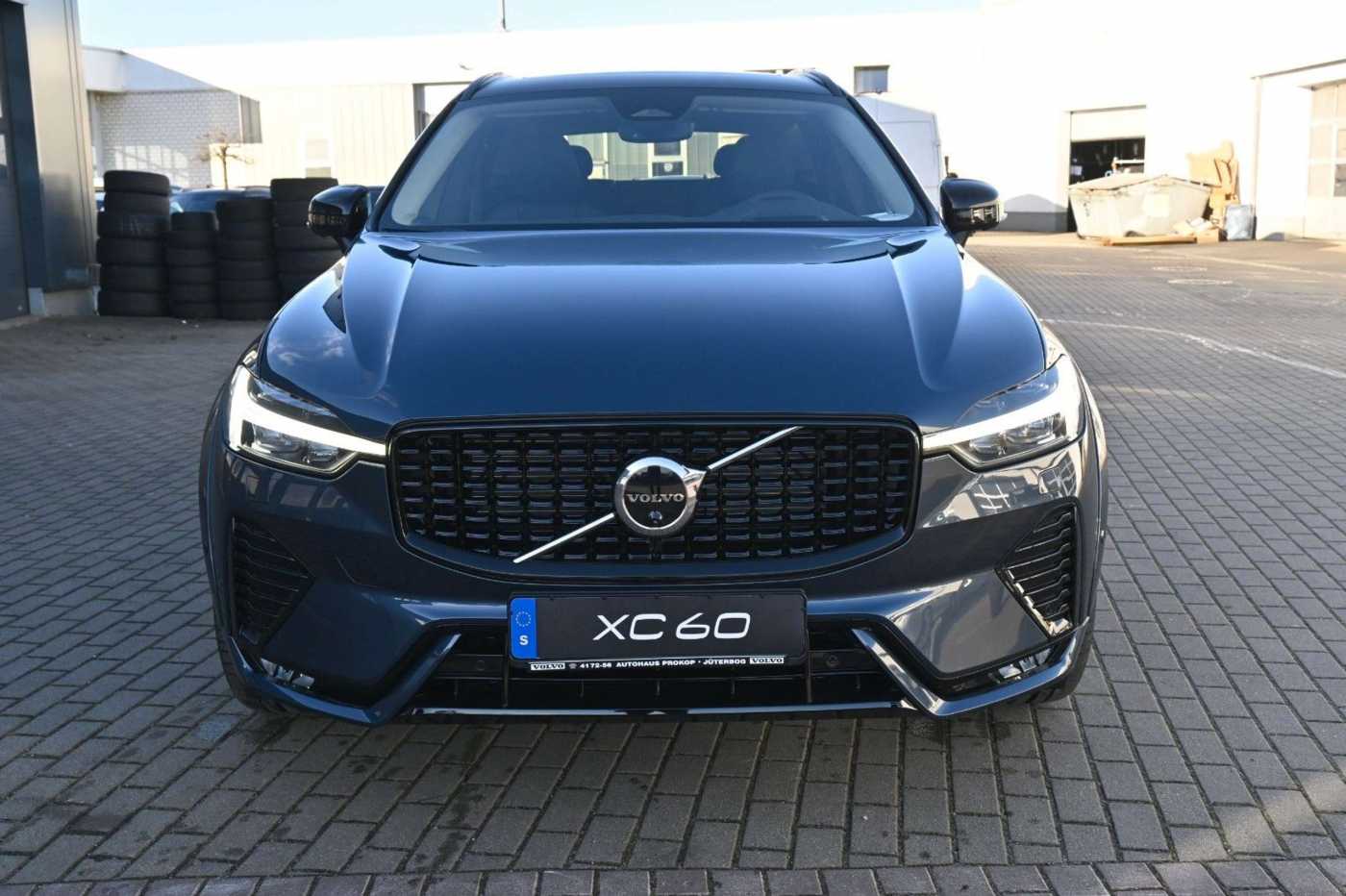 Volvo  B5 Benzin AWD Ultra Dark*PANO*360°*LUFT*ACC