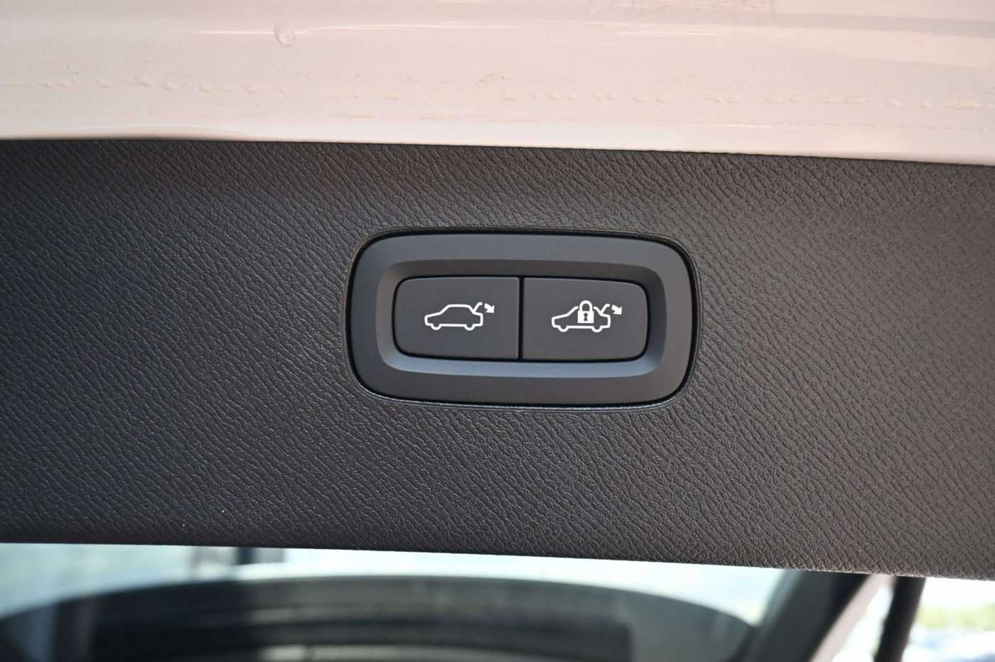 Volvo  T8 RC AWD Plus Dark*STDHZG*360°*ACC*AHK