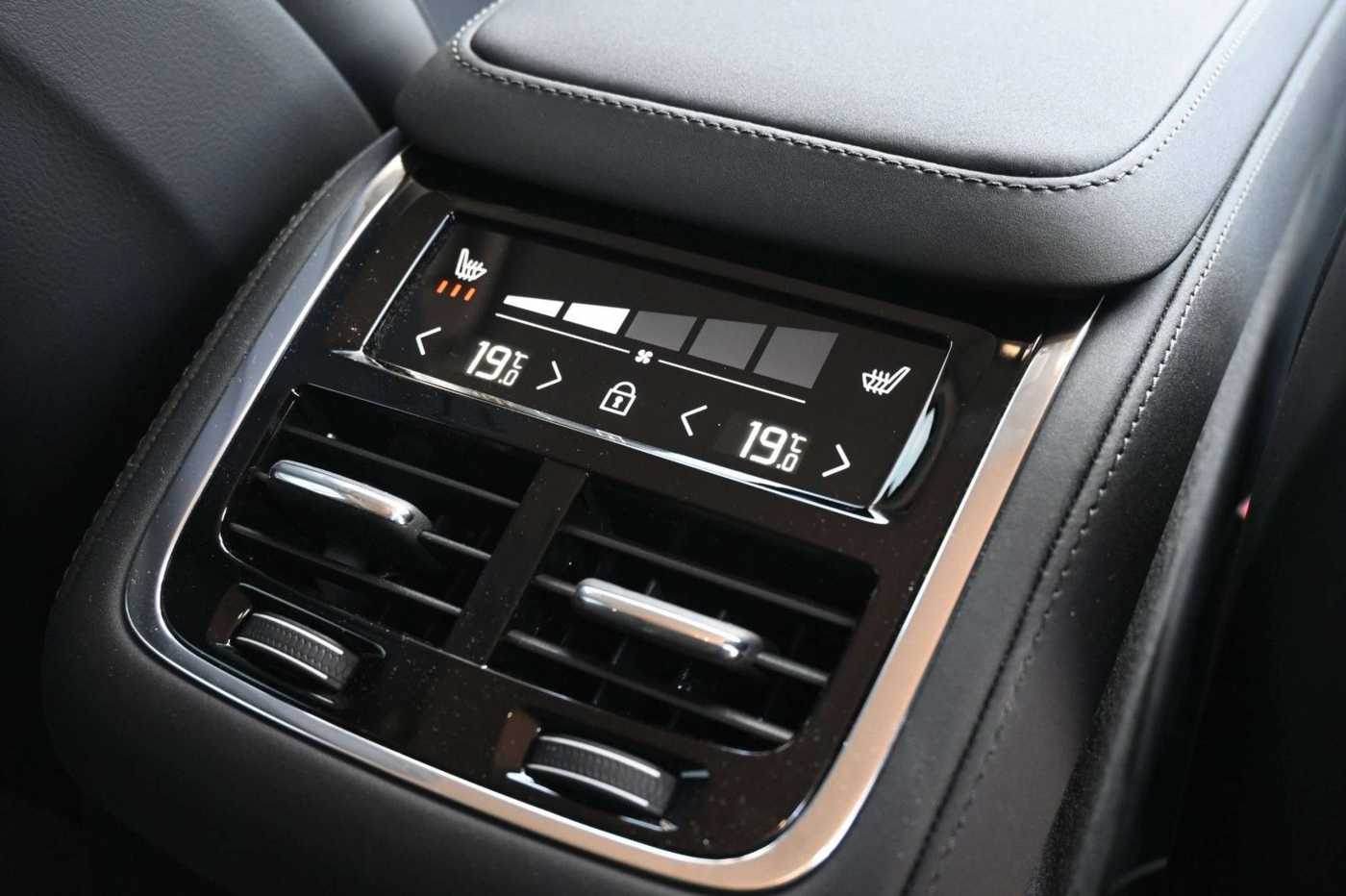 Volvo  T8 RC AWD Plus Dark*STDHZG*360°*ACC*AHK