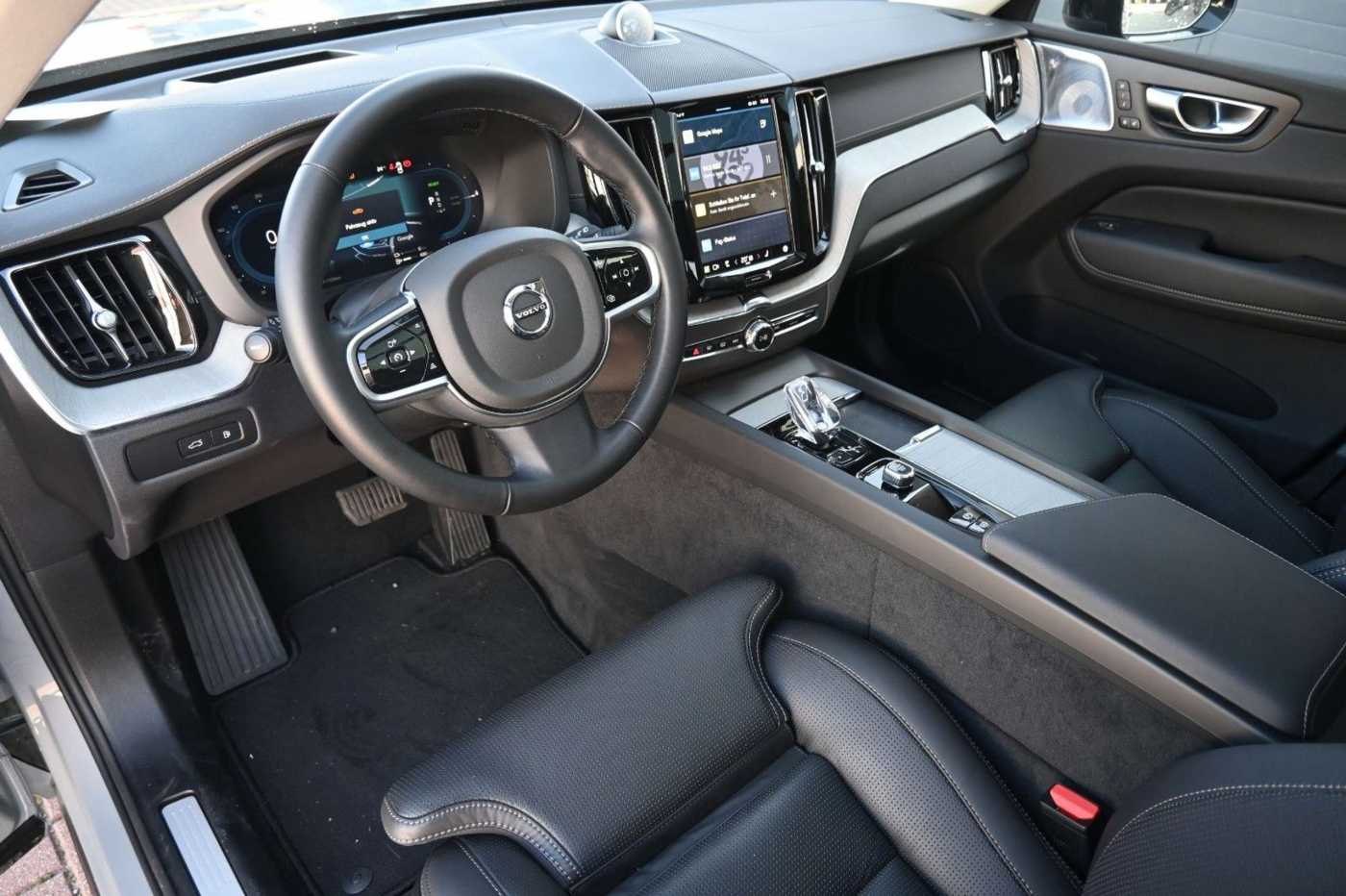 Volvo  T8 Plug-In Ultra Dark*STDHZG*360°*Massage*