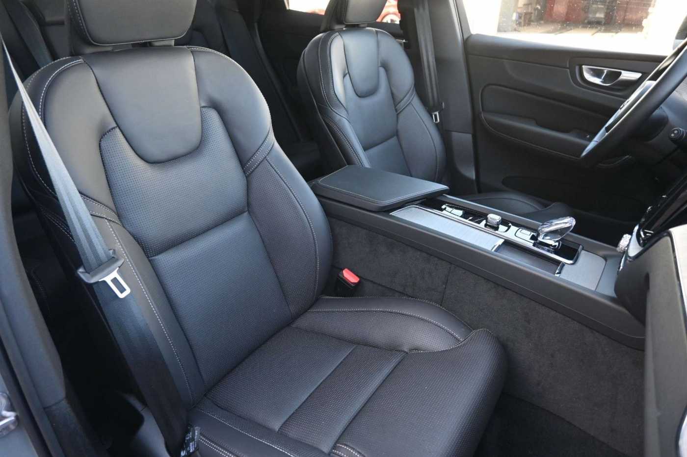 Volvo  T8 Plug-In Ultra Dark*STDHZG*360°*Massage*