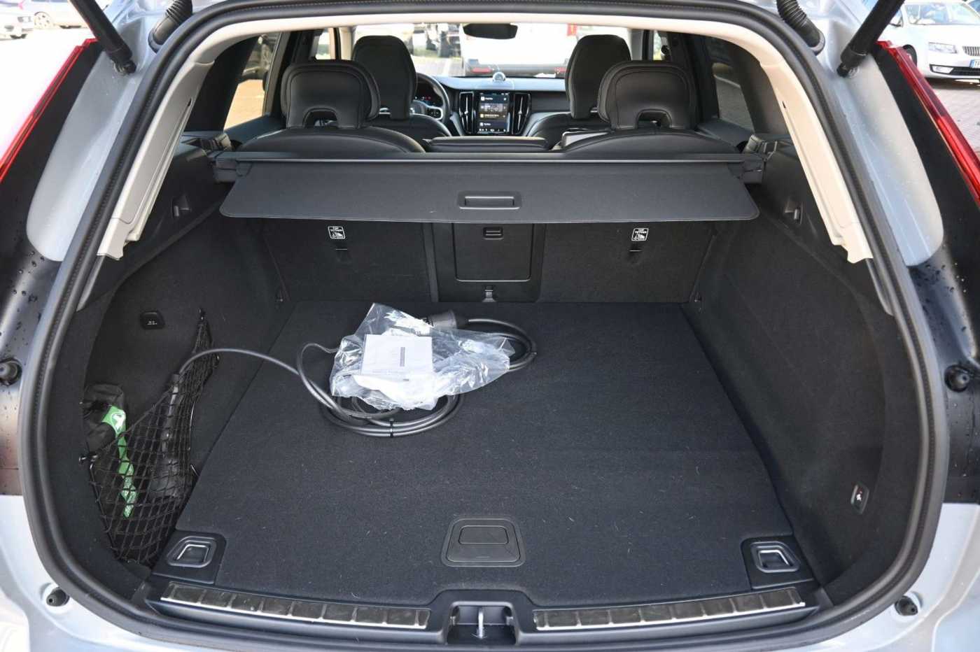 Volvo  T8 Plug-In Ultra Dark*STDHZG*360°*Massage*
