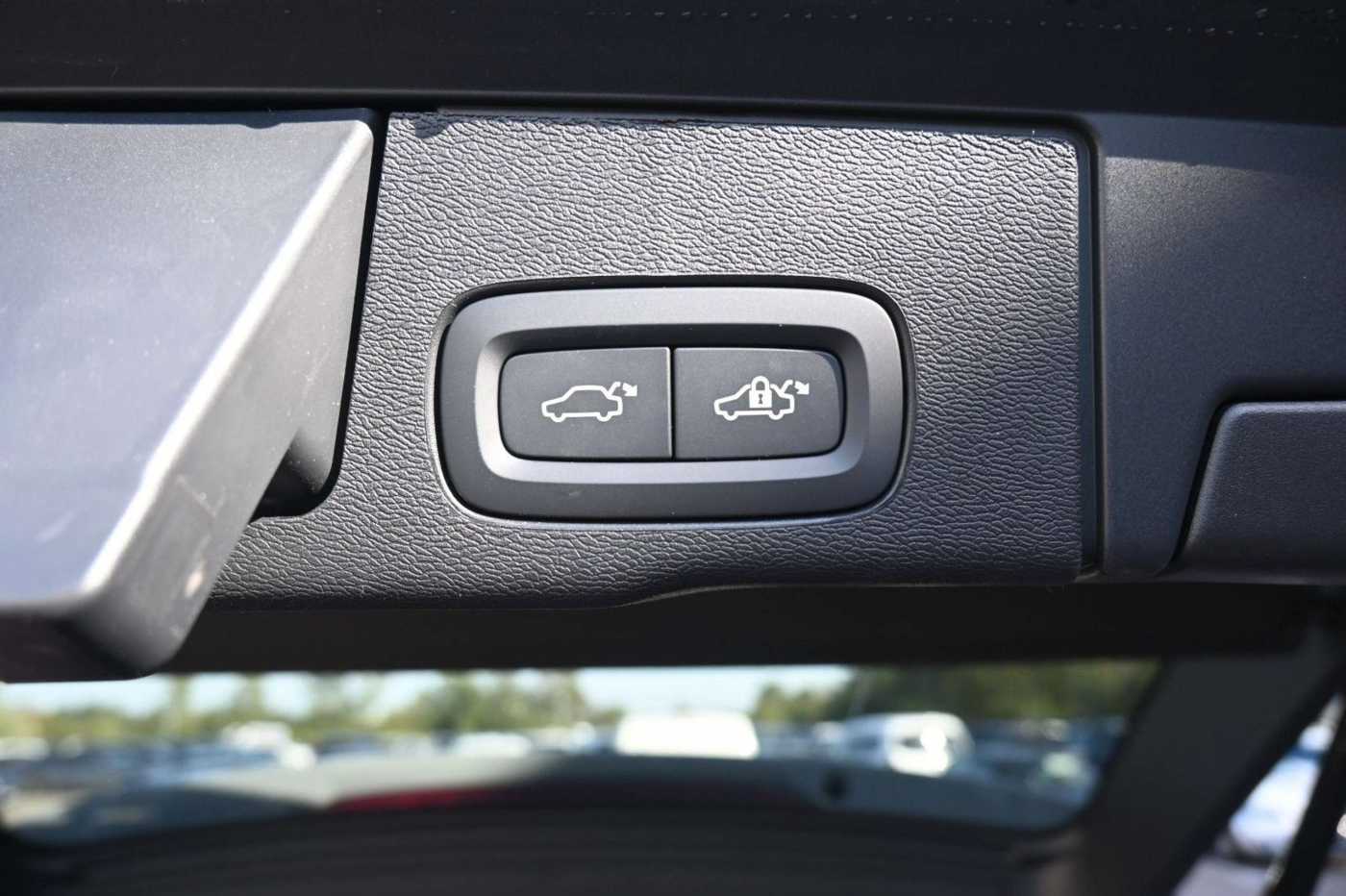 Volvo  T8 Plug-In Ultra Dark*STDHZG*360°*Massage*