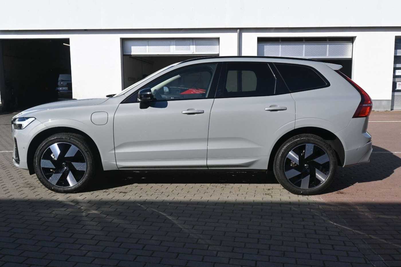 Volvo  T8 Plug-In Ultra Dark*STDHZG*360°*Massage*