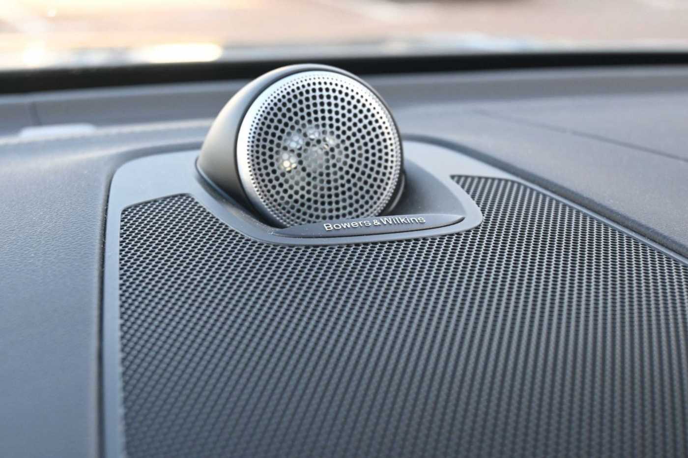 Volvo  T8 Plug-In Ultra Dark*STDHZG*360°*Massage*