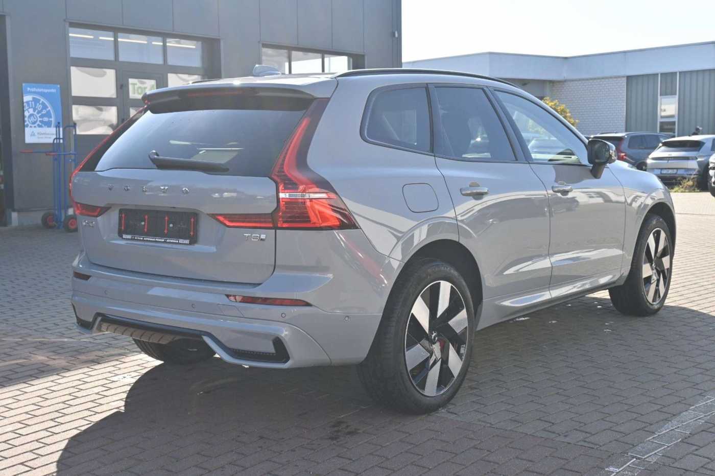 Volvo  T8 Plug-In Ultra Dark*STDHZG*360°*Massage*